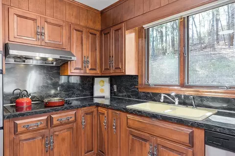 154 Summer St, Maynard, MA 01754 photo 12