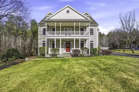 8 Leah Ln, Milford, MA 01757