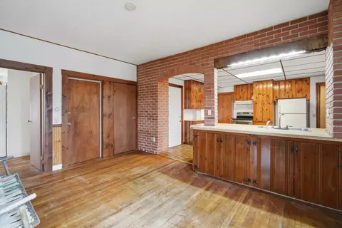 76 Hampden St, Springfield, MA 01151 photo 5
