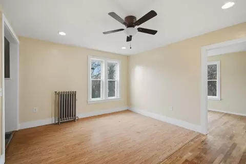 76 Hampden St, Springfield, MA 01151 photo 19