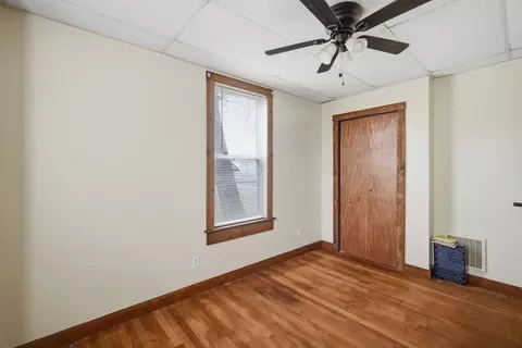 76 Hampden St, Springfield, MA 01151 photo 11