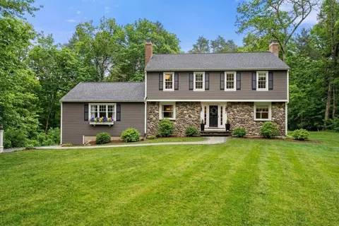 17 Janes Rd, Boxford, MA 01921
