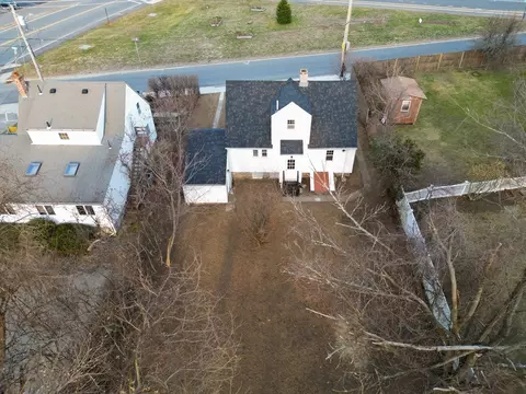 View/Area - 1 Triangle St, Worcester, MA 01606 photo 1 of 3