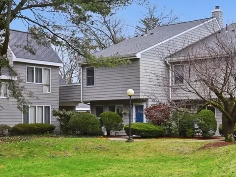171 Swanton St #39, Winchester, MA 01890