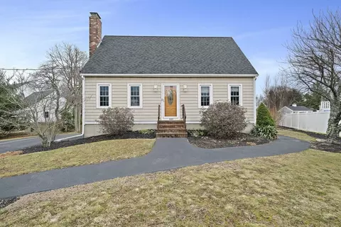 1221 Ocean St, Marshfield, MA 02050