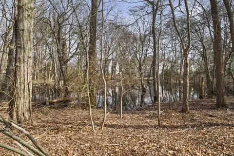 Exterior - 24 Butler Rd, Hingham, MA 02043 photo 3 of 4