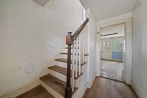 Entry Way - 24 Butler Rd, Hingham, MA 02043 photo 2 of 3