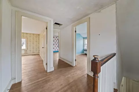 Entry Way - 24 Butler Rd, Hingham, MA 02043 photo 3 of 3