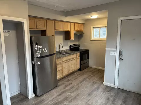 27 Chester St, Springfield, MA 01105 photo 6