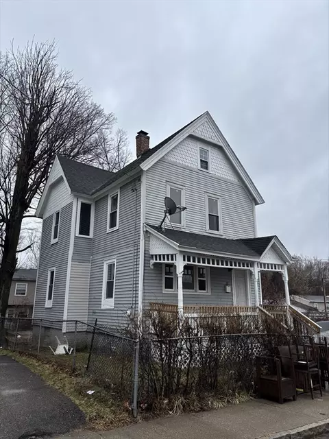 27 Chester St, Springfield, MA 01105 photo 2