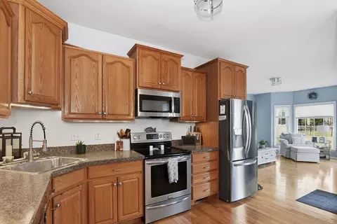 35 Paddock Dr, Plainville, MA 02762 photo 32