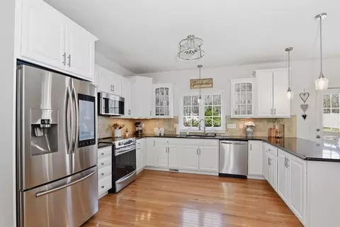 35 Paddock Dr, Plainville, MA 02762 photo 10