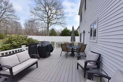 35 Paddock Dr, Plainville, MA 02762 photo 9