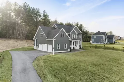 34 Beech St, Millis, MA 02054 photo 4