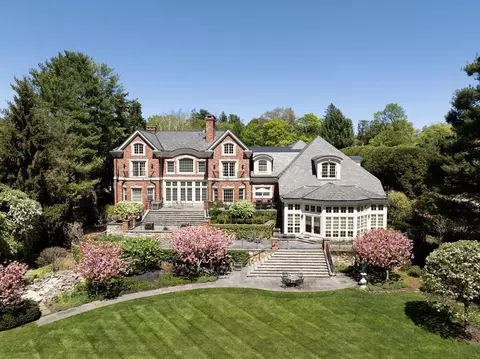 148 Dartmouth St, Newton, MA 02465