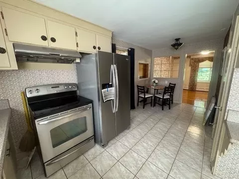 21 Trinity Ave, Worcester, MA 01605 photo 18