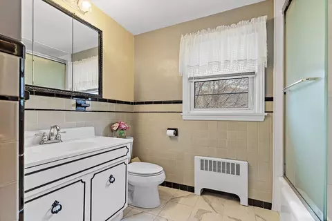 21 Trinity Ave, Worcester, MA 01605 photo 28