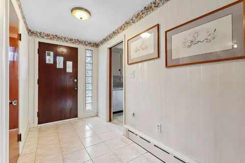 21 Trinity Ave, Worcester, MA 01605 photo 19
