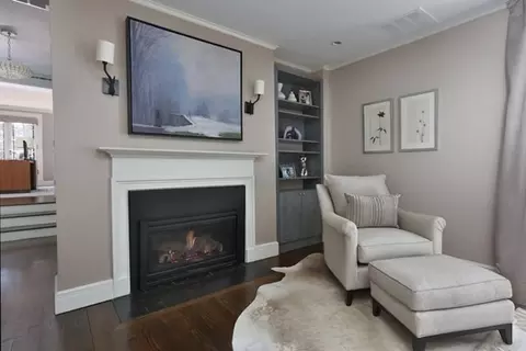 Living - 39 Worthington Rd, Brookline, MA 02446 photo 3 of 3