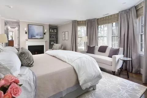 Bedroom - 39 Worthington Rd, Brookline, MA 02446 photo 2 of 6