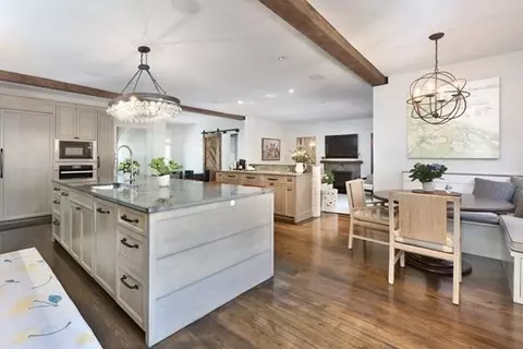 Kitchen - 39 Worthington Rd, Brookline, MA 02446 photo 2 of 5