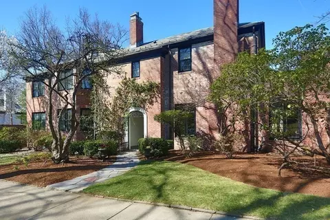 Exterior - 39 Worthington Rd, Brookline, MA 02446 photo 1 of 5