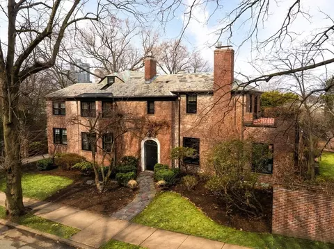Exterior - 39 Worthington Rd, Brookline, MA 02446 photo 5 of 5