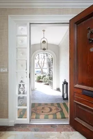 Entry Way - 39 Worthington Rd, Brookline, MA 02446 photo 1 of 2