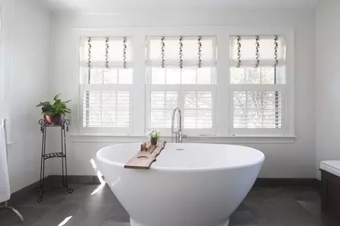 Bath - 39 Worthington Rd, Brookline, MA 02446 photo 3 of 5