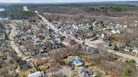 View/Area - 588 Main St #3D, Stoneham, MA 02180 photo 3 of 4