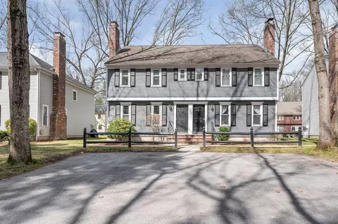 711 Wellman Ave #711, Chelmsford, MA 01863