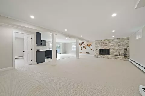 Living - 49 Algonquin Rd, Canton, MA 02021 photo 9 of 10