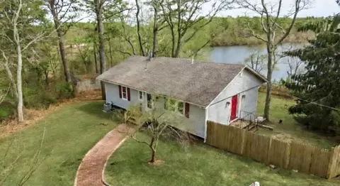 2 A St, Wareham, MA 02538