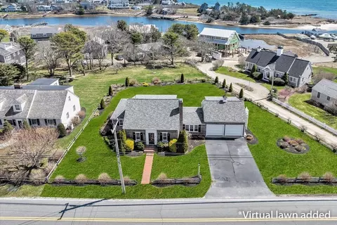 25 Riverside Dr, Harwich, MA 02671