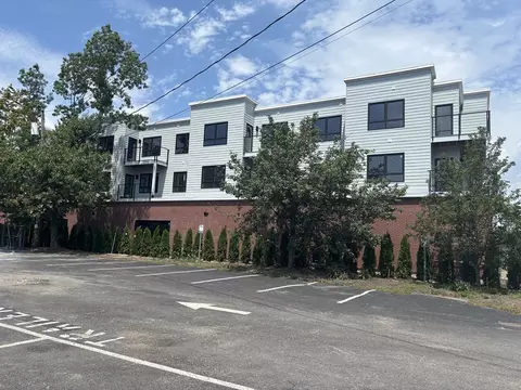 1391 Main St #305, Walpole, MA 02081