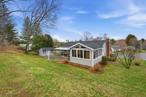 5 Westview Ter, Easthampton, MA 01027 photo 3