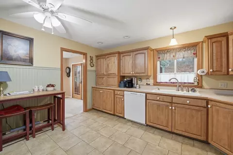 5 Westview Ter, Easthampton, MA 01027 photo 10