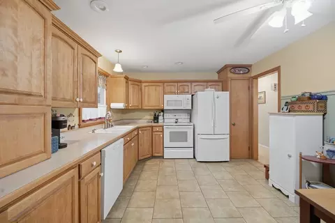 5 Westview Ter, Easthampton, MA 01027 photo 12