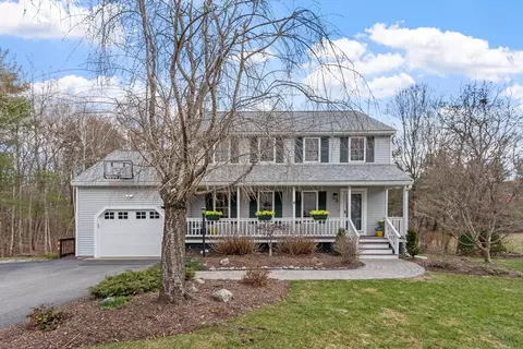 5 Maura Cir #5, Westford, MA 01886
