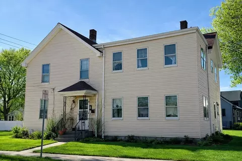 51 Farwell St, Waltham, MA 02453