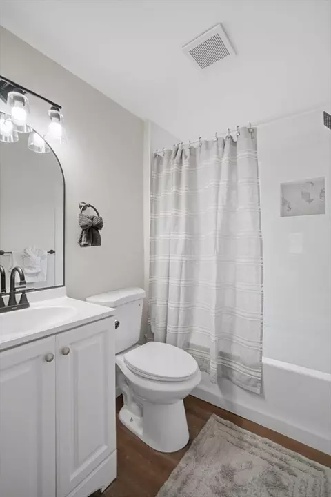 78 W Bay Path Ter, Springfield, MA 01109 photo 25