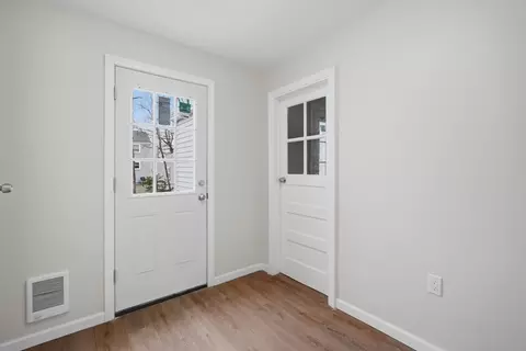 78 W Bay Path Ter, Springfield, MA 01109 photo 23
