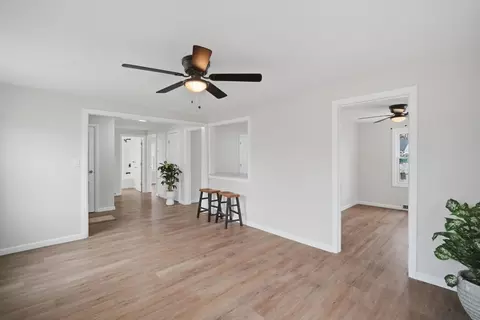 78 W Bay Path Ter, Springfield, MA 01109 photo 7