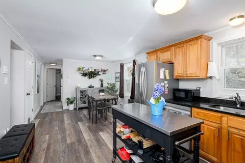 261 School St N, Barre, MA 01005 photo 5