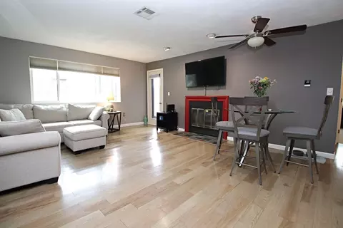 9 Thomas St #C7, Saugus, MA 01906 photo 12