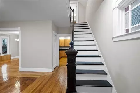 Entry Way - 7 Chadwick St, Worcester, MA 01605 photo 4 of 8