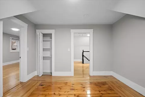 Entry Way - 7 Chadwick St, Worcester, MA 01605 photo 6 of 8