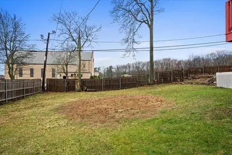 Exterior - 7 Chadwick St, Worcester, MA 01605 photo 5 of 8