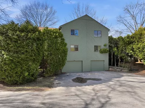 111 Leland Farm Rd #111, Ashland, MA 01721