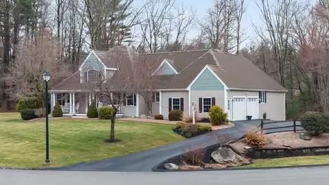 7 Nellies Way, Dudley, MA 01571